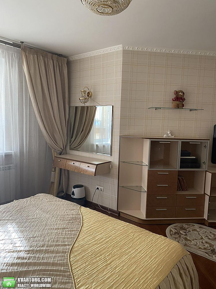 Sell 3-room apartment. Киев,  Срибнокильская — photo 5