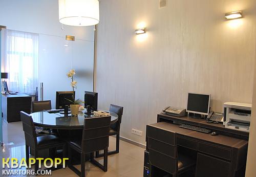 Rent out office. Киев,  Михайловская — photo 1
