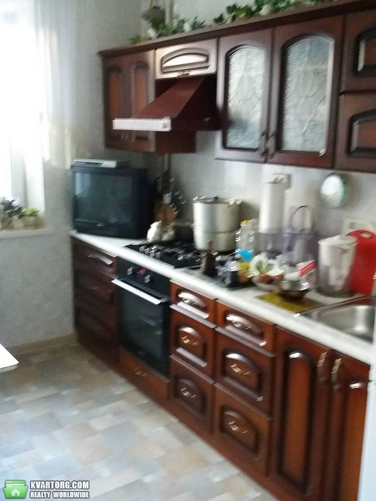 Sell 3-room apartment. Киев,  Кошица — photo 1