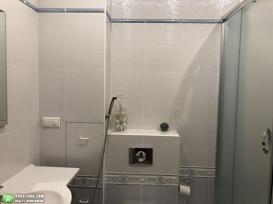 Rent out 3-room apartment. Киев,  Татарская — photo 10