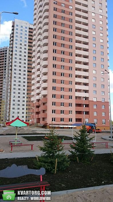Sell 2-room apartment. Киев,  Крушельницкой — photo 1