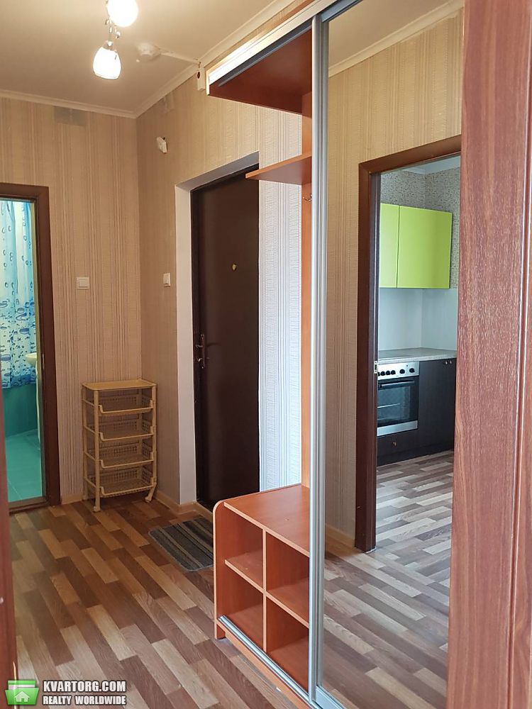 Rent out 1-room apartment. Киев, Чавдар — photo 1