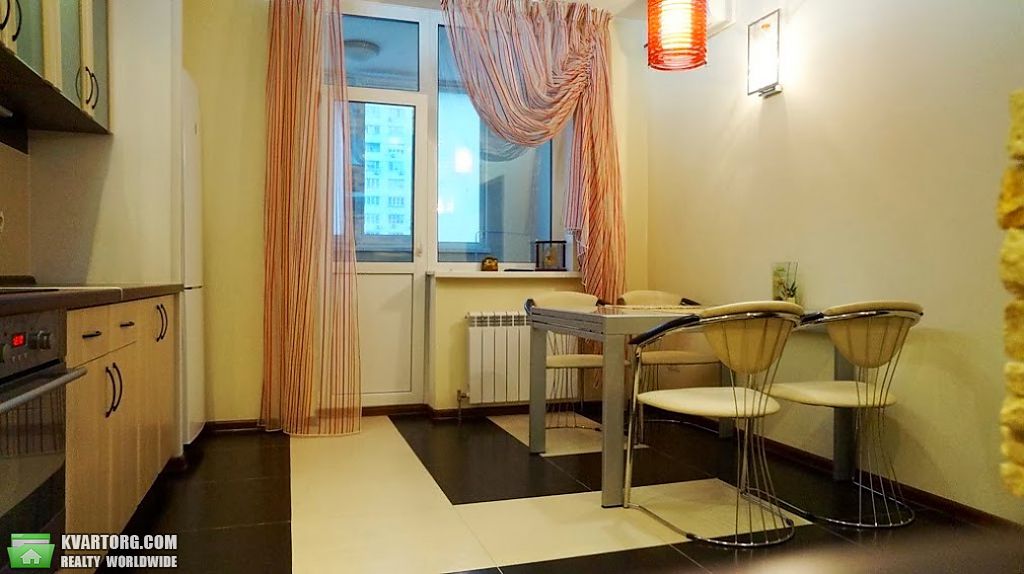 Rent out 2-room apartment. Киев,  Гмыри — photo 6