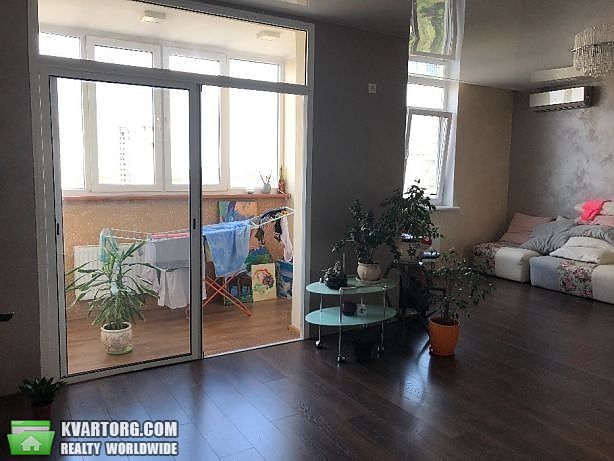 Sell 3-room apartment. Киев,  Саперно-Слободская — photo 1