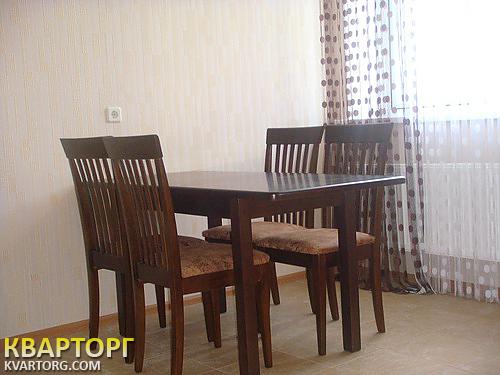 Rent out 3-room apartment. Киев,  Героев Обороны — photo 3