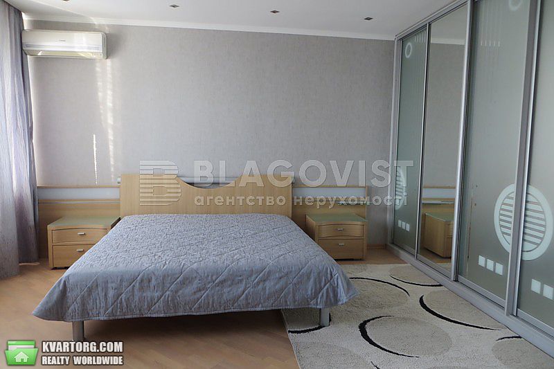 Rent out 2-room apartment. Киев,  Никольско-Слободская — photo 2