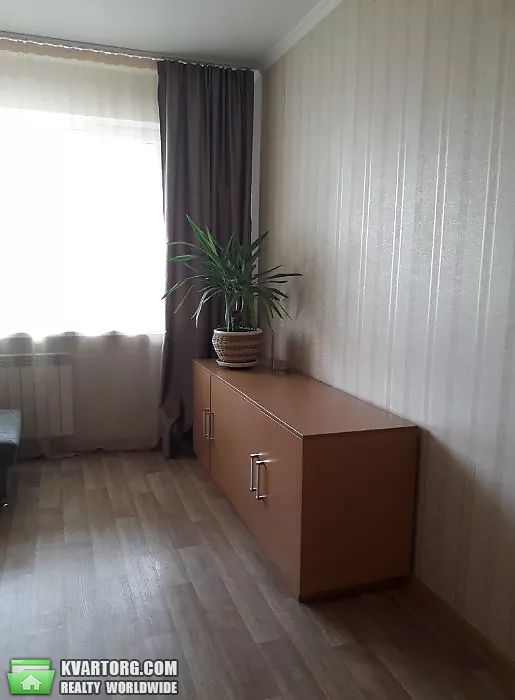 Rent out 2-room apartment. Киев,  Озерная — photo 1