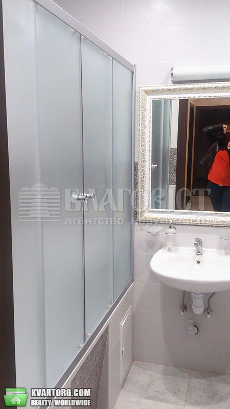 Rent out 2-room apartment. Киев, Данченка Сергея — photo 9