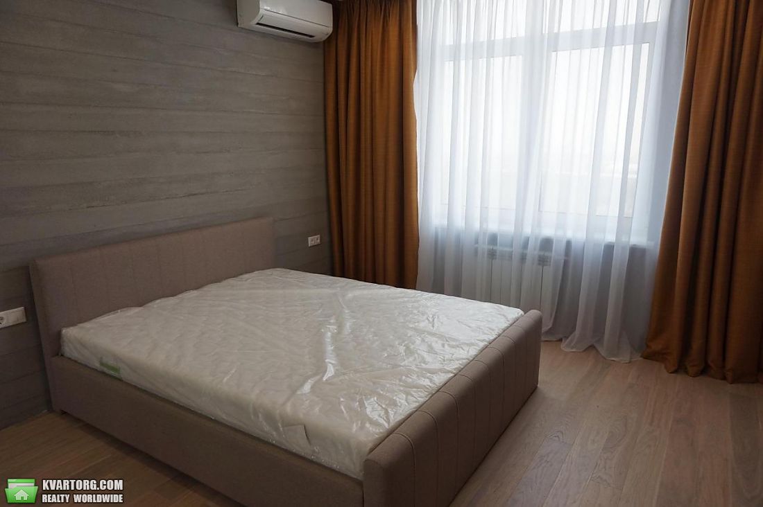 Rent out 2-room apartment. Киев, Сикорского — photo 4