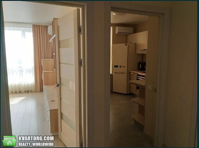 Rent out 1-room apartment. Киев, Вацлава Гавела — photo 5
