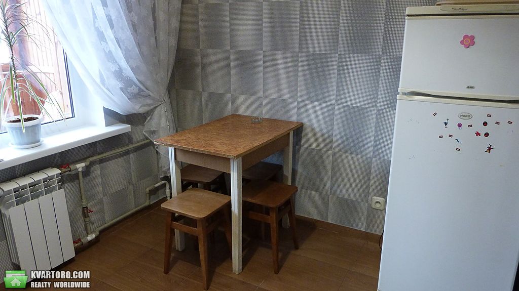 Rent out 2-room apartment. Киев,  Вишняковская — photo 8
