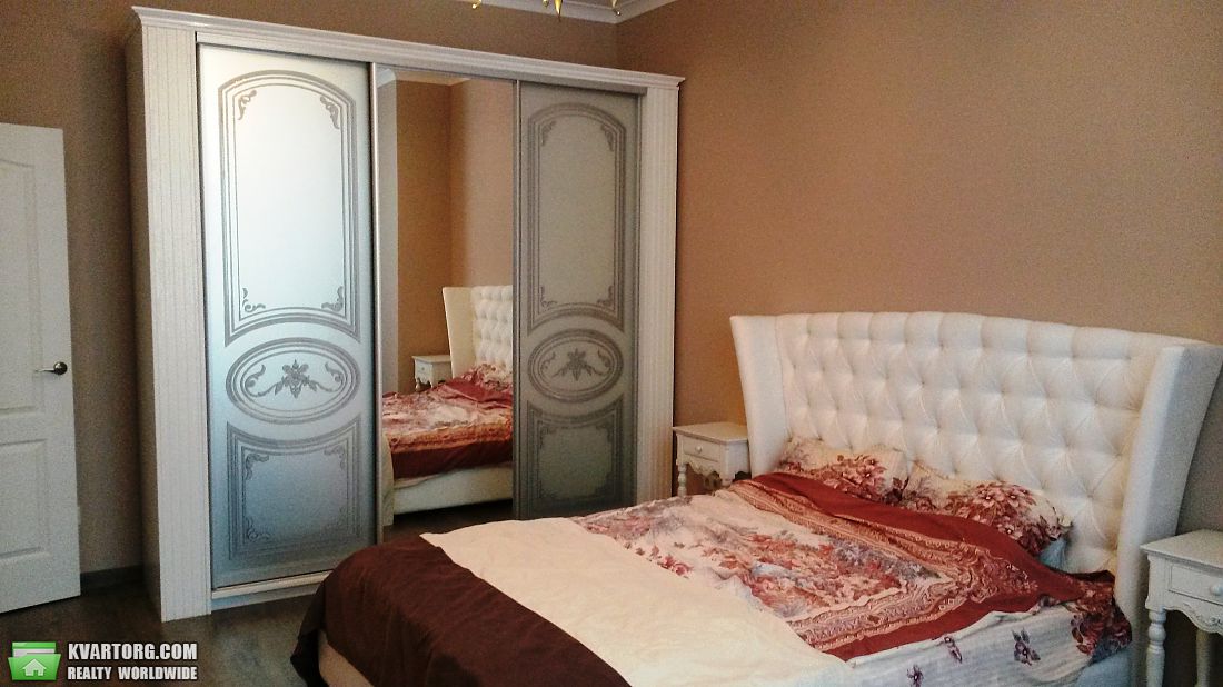 Rent out 2-room apartment. Киев,  Филатова — photo 7
