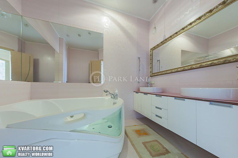 Rent out 4-room apartment. Киев,  Щорса — photo 10