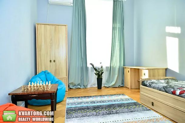Rent out 4-room apartment. Киев, костельная — photo 5