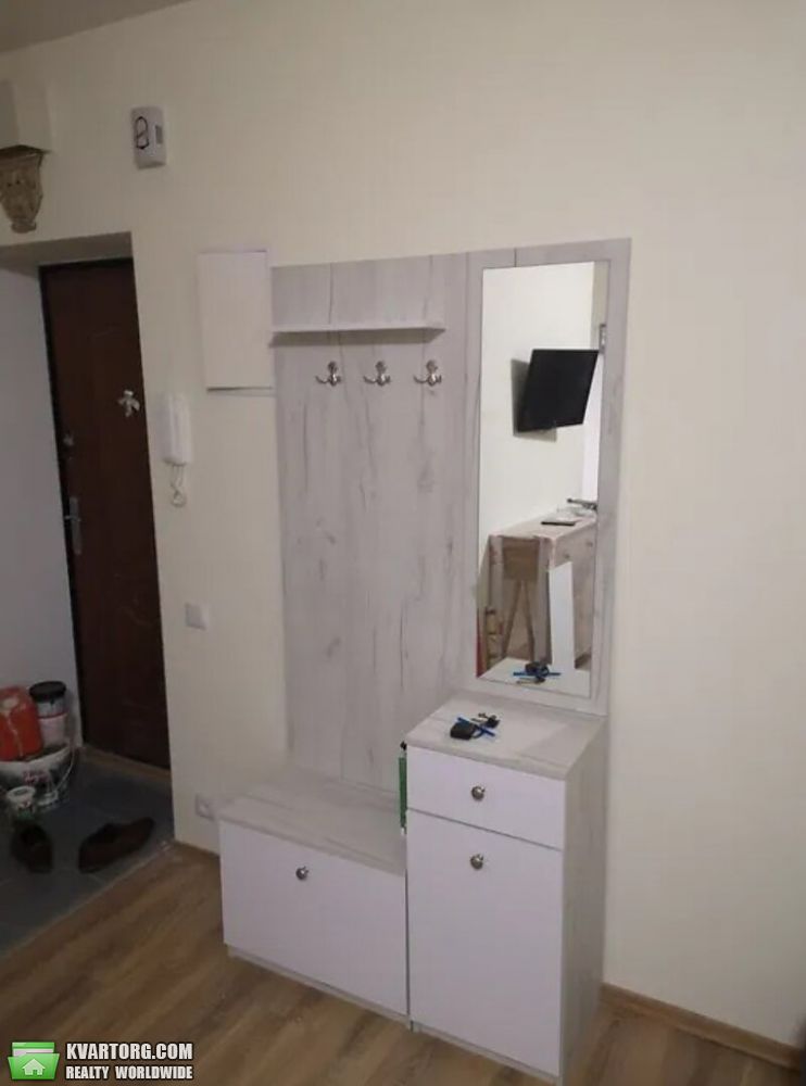 Rent out 1-room apartment. Киев, Джона Маккейна — photo 9