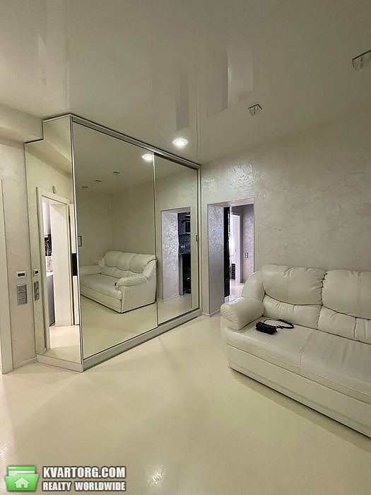 Rent out 1-room apartment. Киев,  Леси Украинки бул — photo 8
