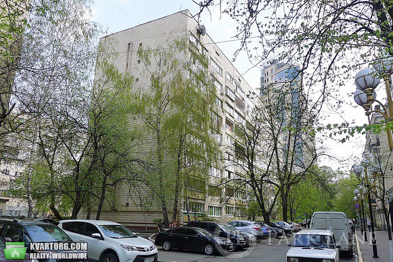 Sell 3-room apartment. Киев,  Резницкая — photo 1