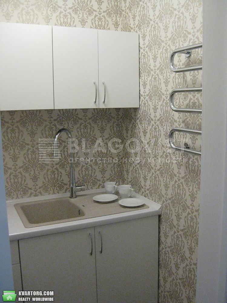 Sell 2-room apartment. Киев,  Щорса — photo 3