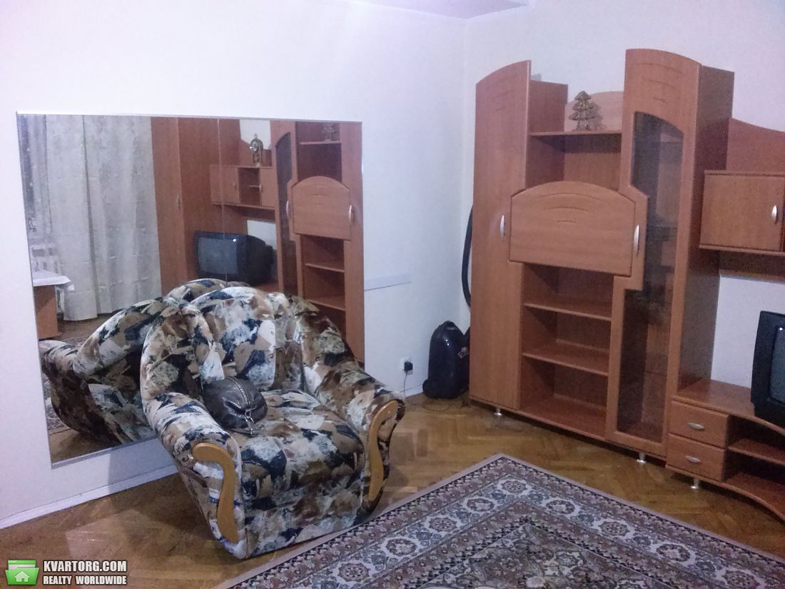 Rent out 1-room apartment. Киев,  Русановская наб — photo 3