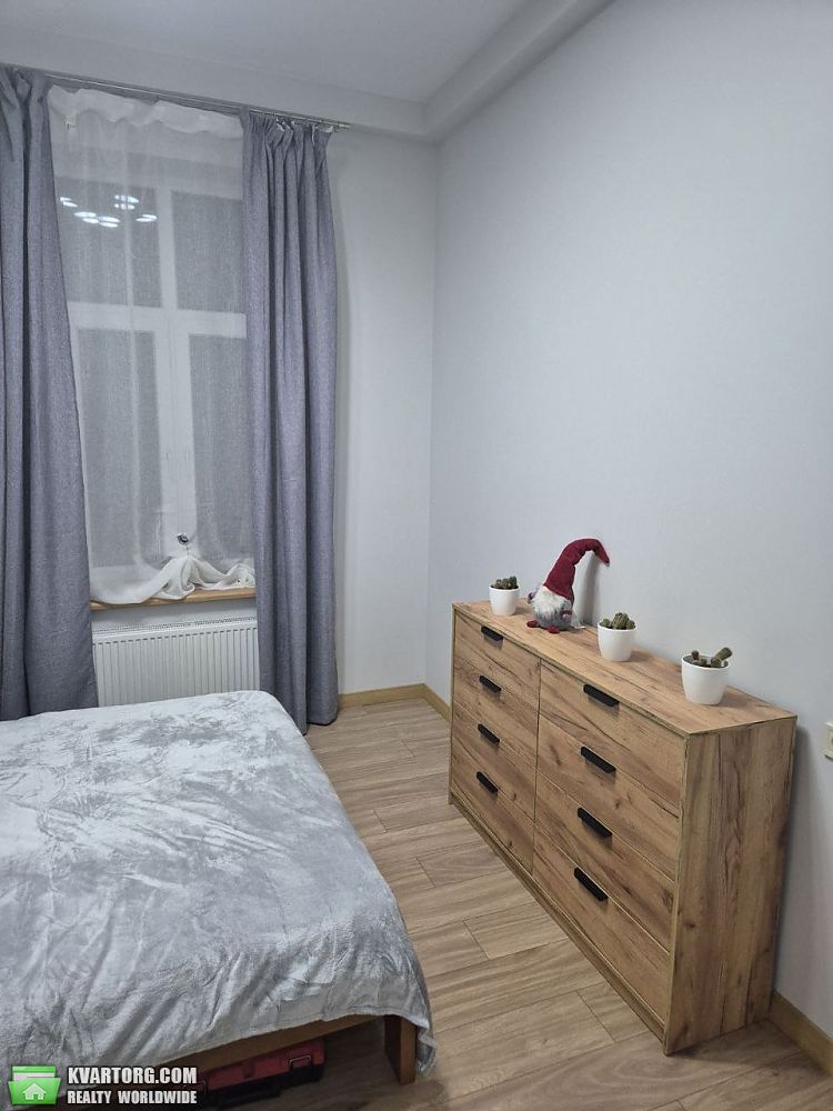 Rent out 2-room apartment. Львов, Кортумівка — photo 3