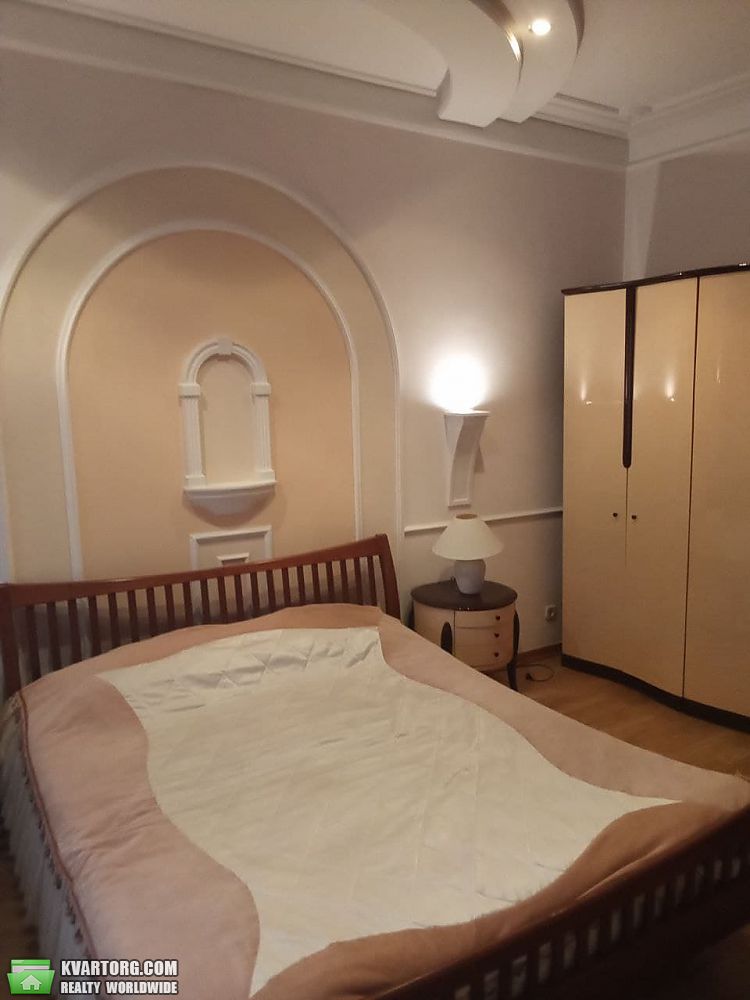 Rent out 4-room apartment. Киев,  Дмитриевская — photo 6