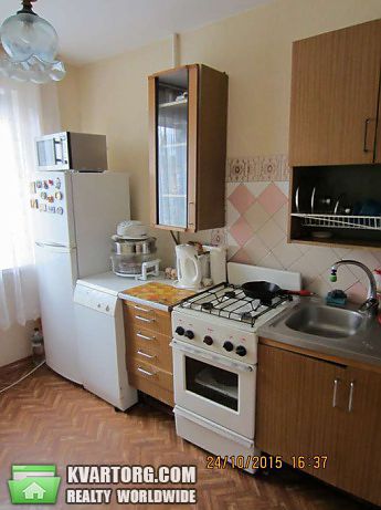 Sell 2-room apartment. Киев, Комарова — photo 3