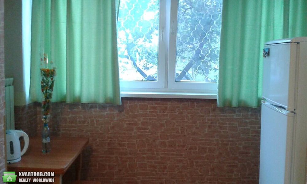 Rent out 2-room apartment. Киев,  Заболотного — photo 2