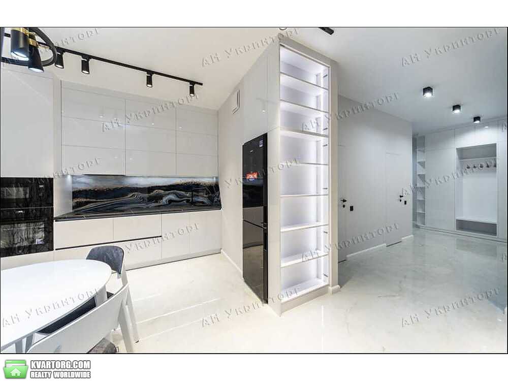 Rent out 3-room apartment. Киев, Никольско-Слободская — photo 4