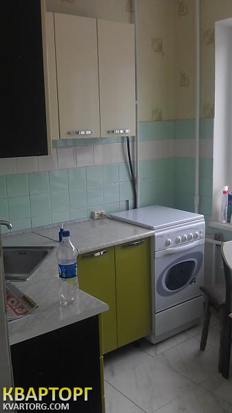 Rent out 2-room apartment. Киев, Радужная — photo 1