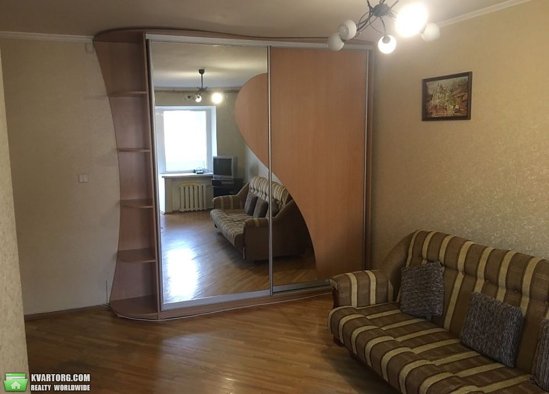 Rent out 3-room apartment. Киев,  Туполева — photo 1