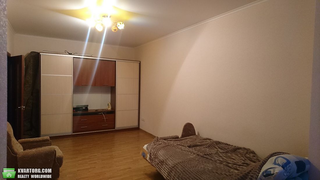 Rent out 1-room apartment. Киев, Мира — photo 5