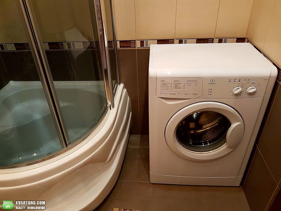Rent out 1-room apartment. Киев, РЫБАЛЬСКАЯ — photo 9