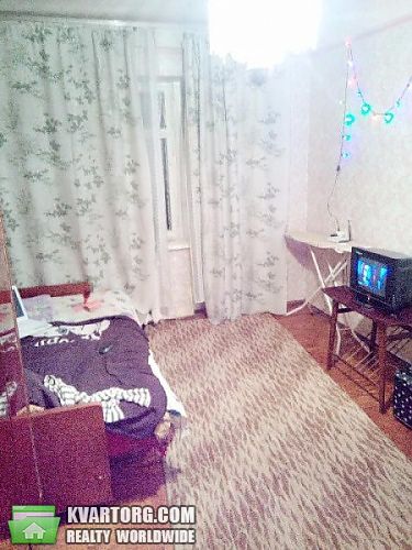 Sell 2-room apartment. Киев,  Салютная — photo 7