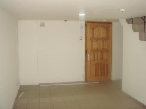 Rent out office. Киев, Хорива — photo 1