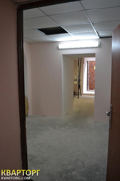 Rent out office. Киев, Костельная — photo 2