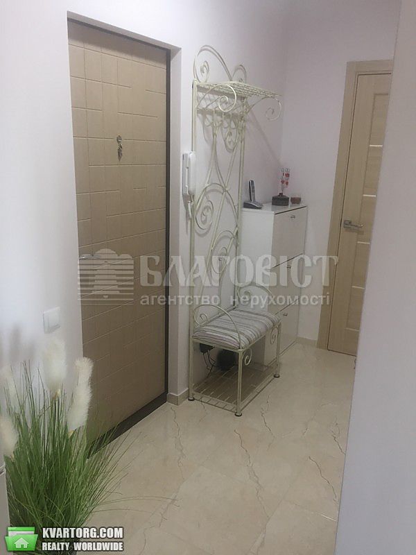 Rent out 2-room apartment. Киев,  Луначарского — photo 6