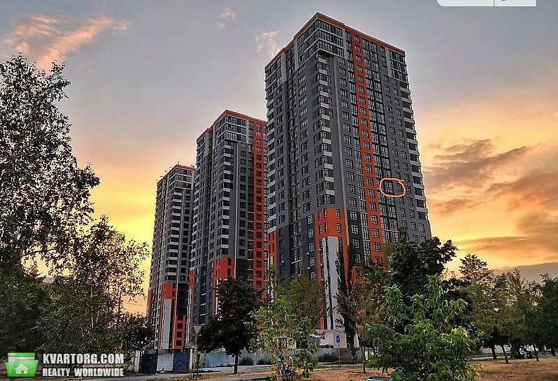 Sell 1-room apartment. Киев,  Бережанская — photo 1