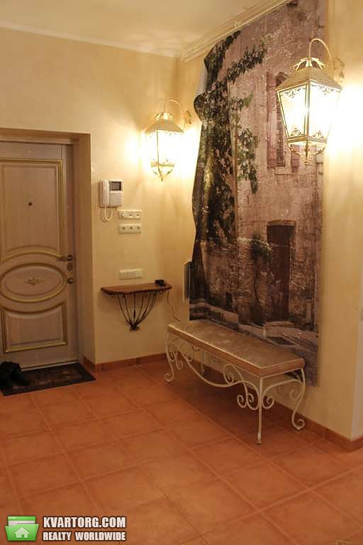 Rent out 3-room apartment. Киев,  Щорса — photo 4