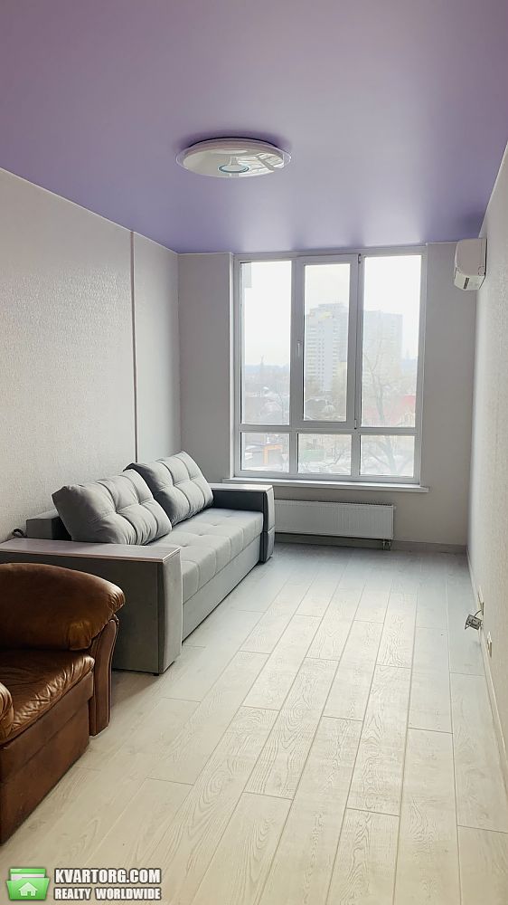 Rent out 1-room apartment. Киев,  Каховская — photo 1