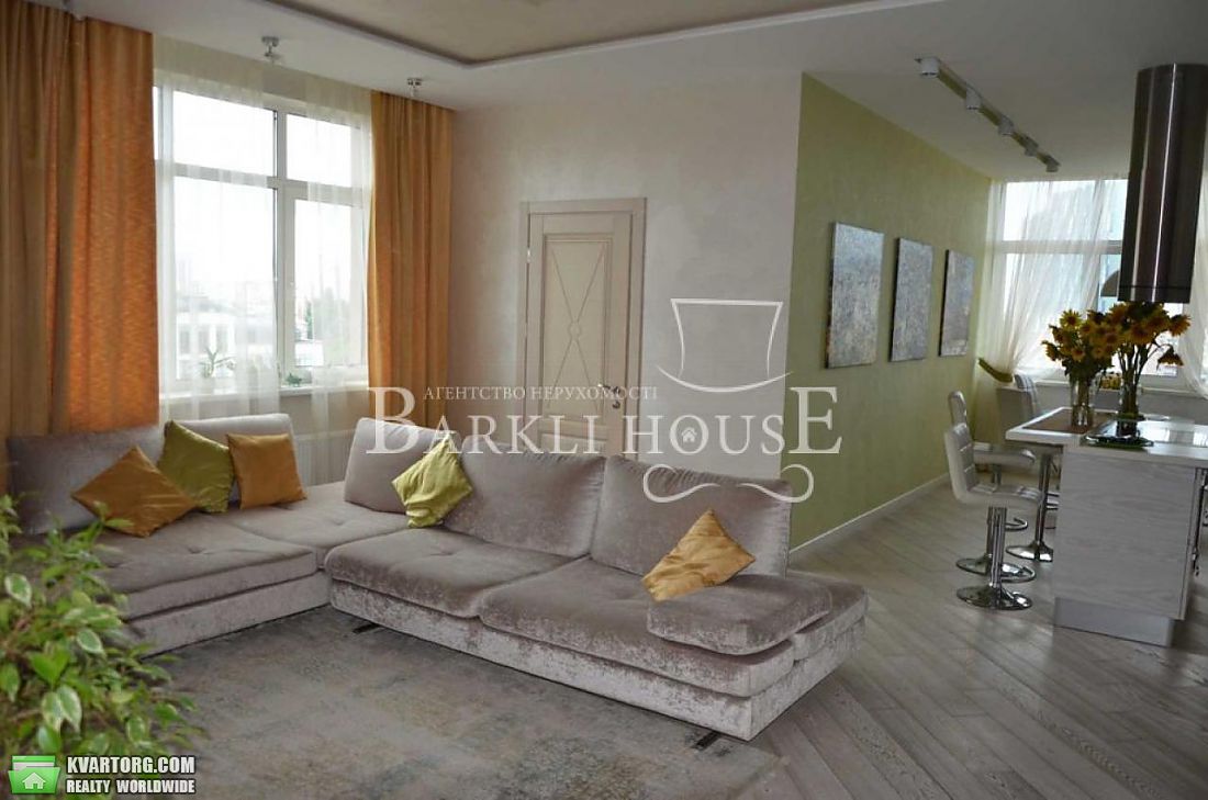 Rent out 4-room apartment. Киев,  Сечевых Стрельцов — photo 3