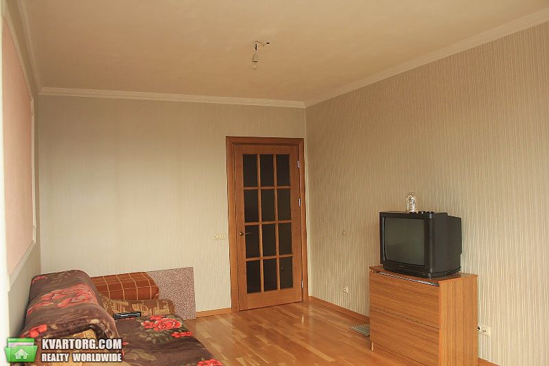 Sell 1-room apartment. Киев,  Российская — photo 1