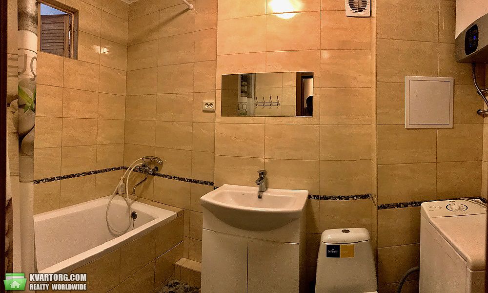 Sell 2-room apartment. Киев,  Франко — photo 3