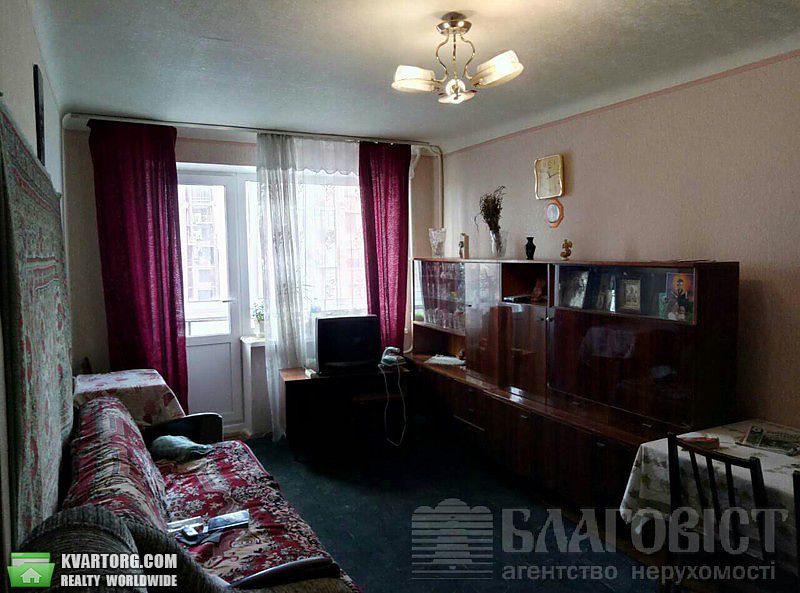 Sell 2-room apartment. Киев,  Щорса — photo 1