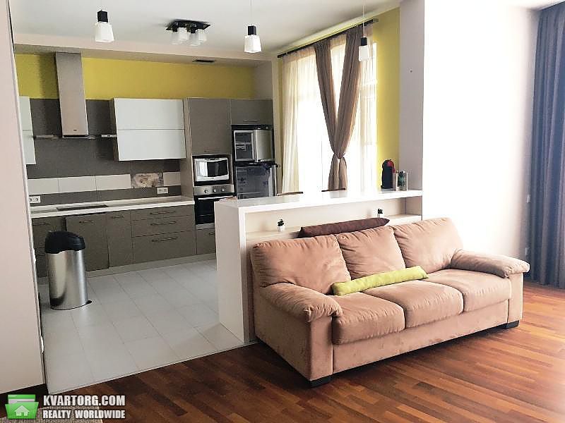 Rent out 3-room apartment. Киев,  Ушакова — photo 1