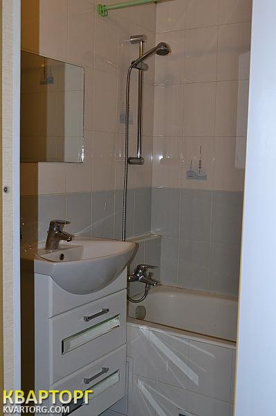 Rent out 1-room apartment. Киев, Заболотного — photo 4