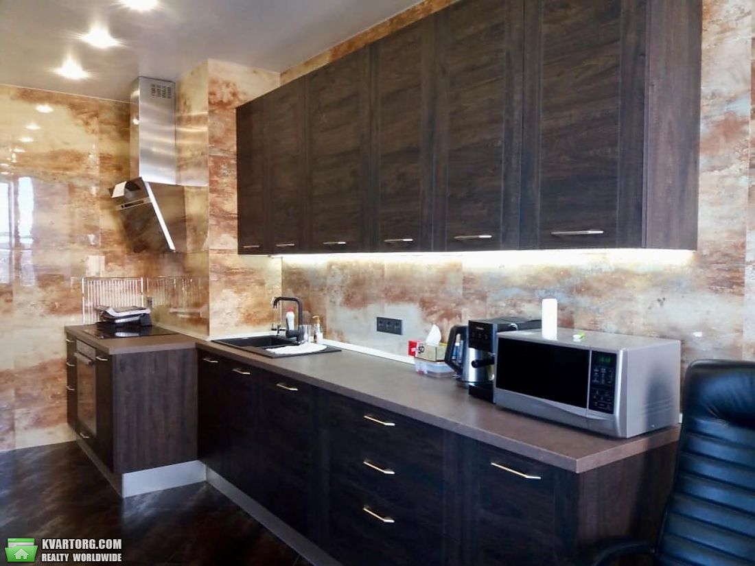 Rent out 4-room apartment. Киев,  Туманяна — photo 6
