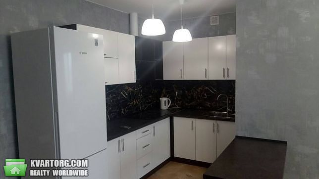 Rent out 2-room apartment. Киев,  Островского — photo 1