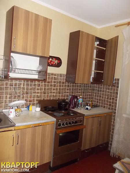 Rent out 2-room apartment. Киев,  Ревуцкого — photo 1