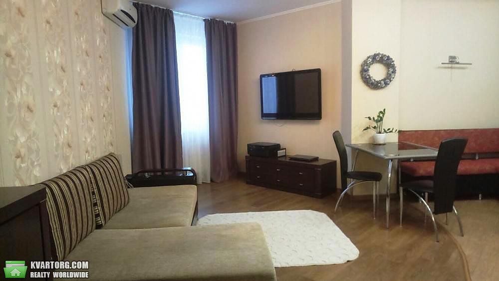 Sell 1-room apartment. Киев,  Комарова — photo 1