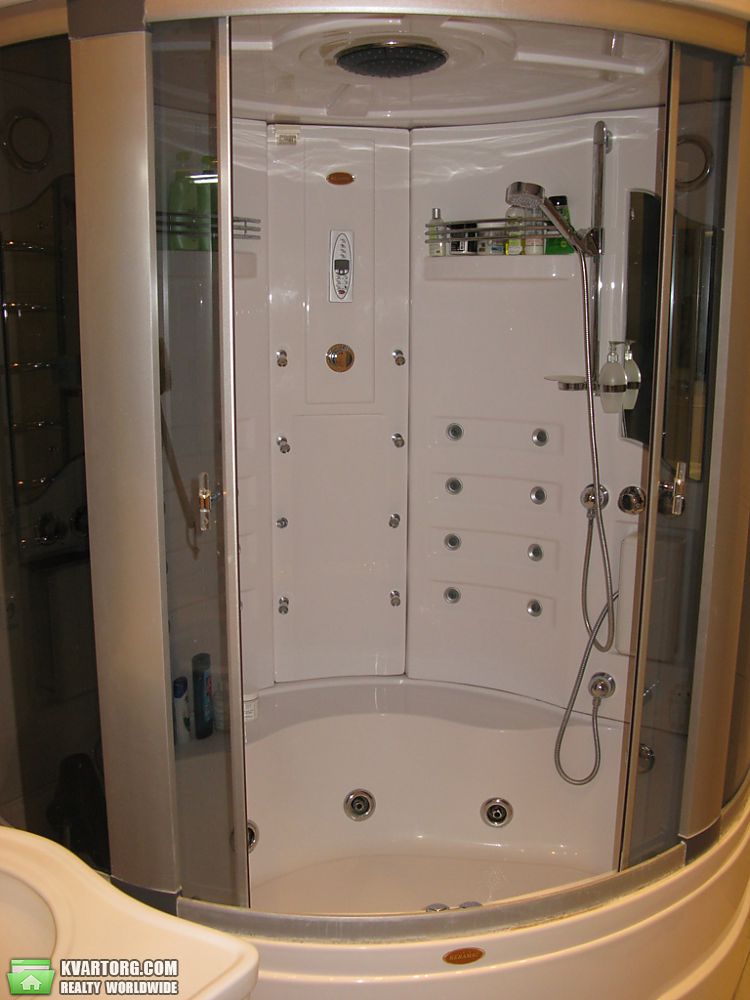 Rent out 3-room apartment. Киев,  Луначарского — photo 2